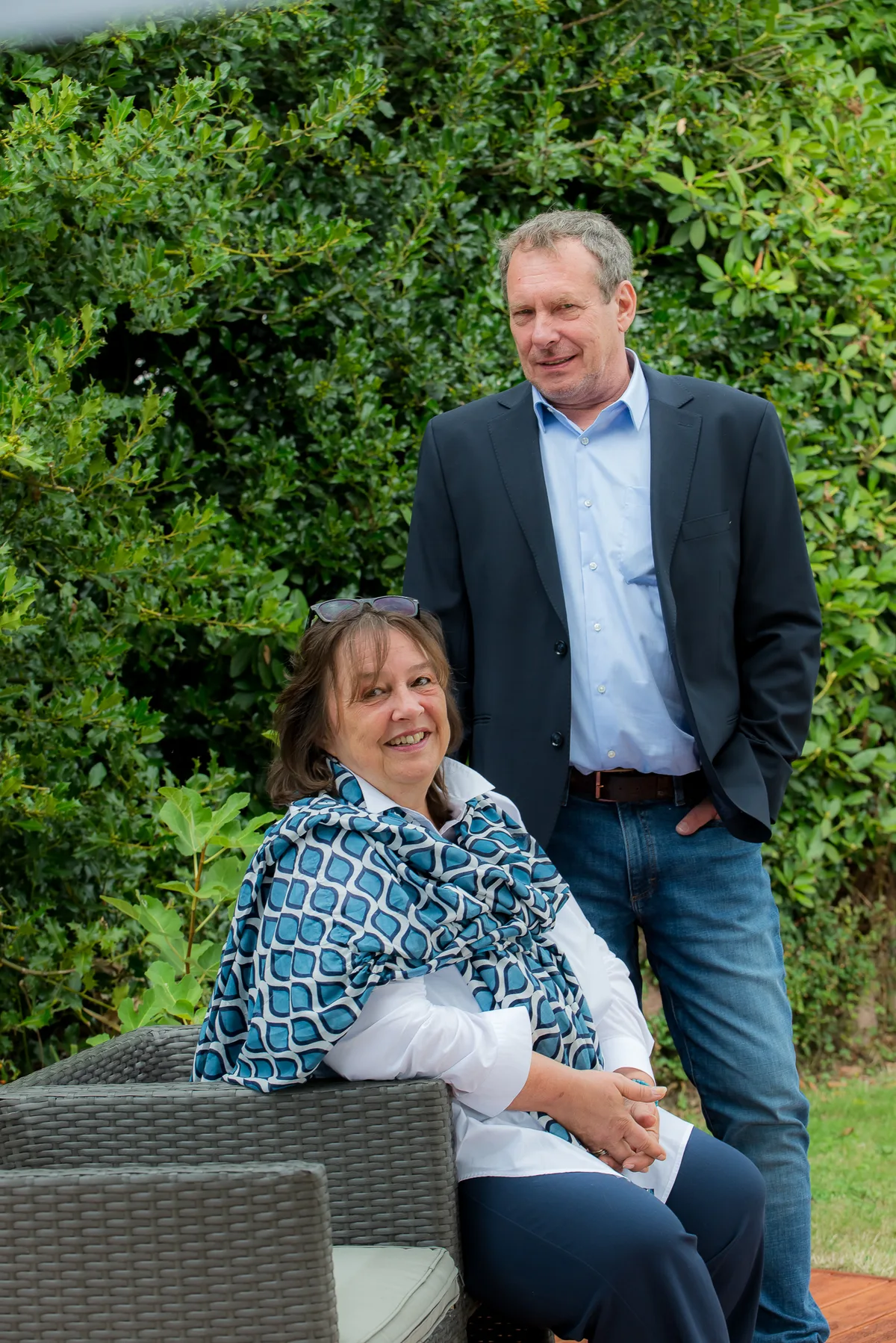 Gabi und Detlev Berger im Garten